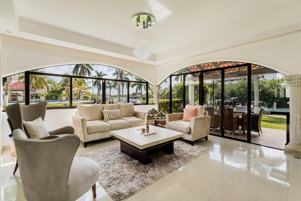 Stylish Lagoon Front By Casa Paraiso * Cancun