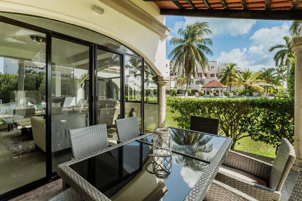Stylish Lagoon Front By Casa Paraiso Cancun